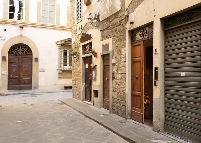 Tornabuoni - In Old Town Center